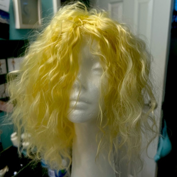 Toppers to cover your own hair to add volume& scrunch hair Synthetic. 2 included - Picture 3 of 4